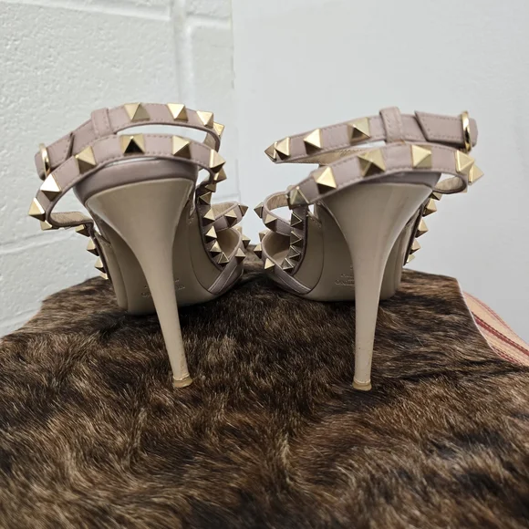 Valentino Women's Beige Heels with Gold Studs - Picture 2 of 11